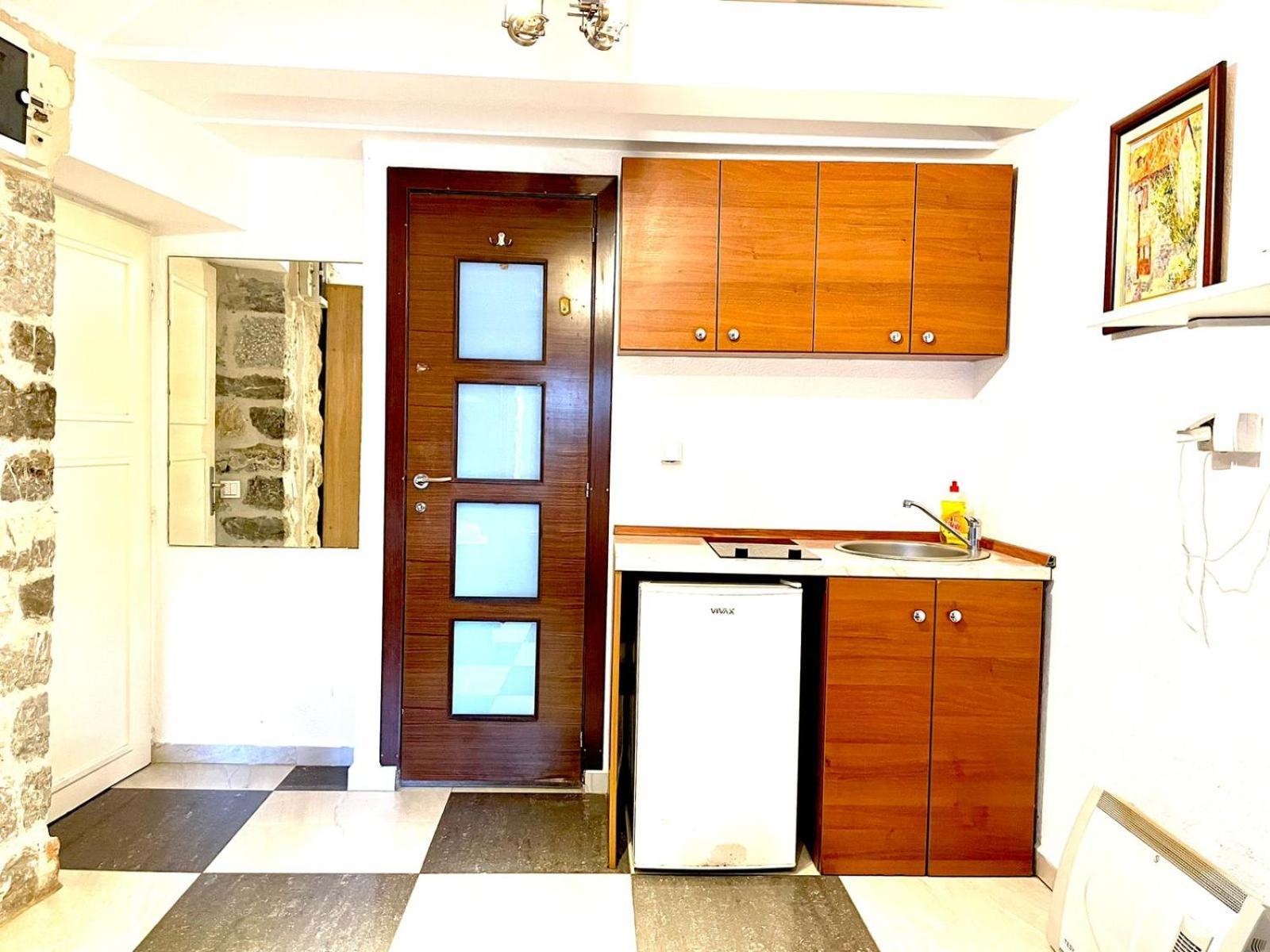 Apartments Bella Котор Екстер'єр фото